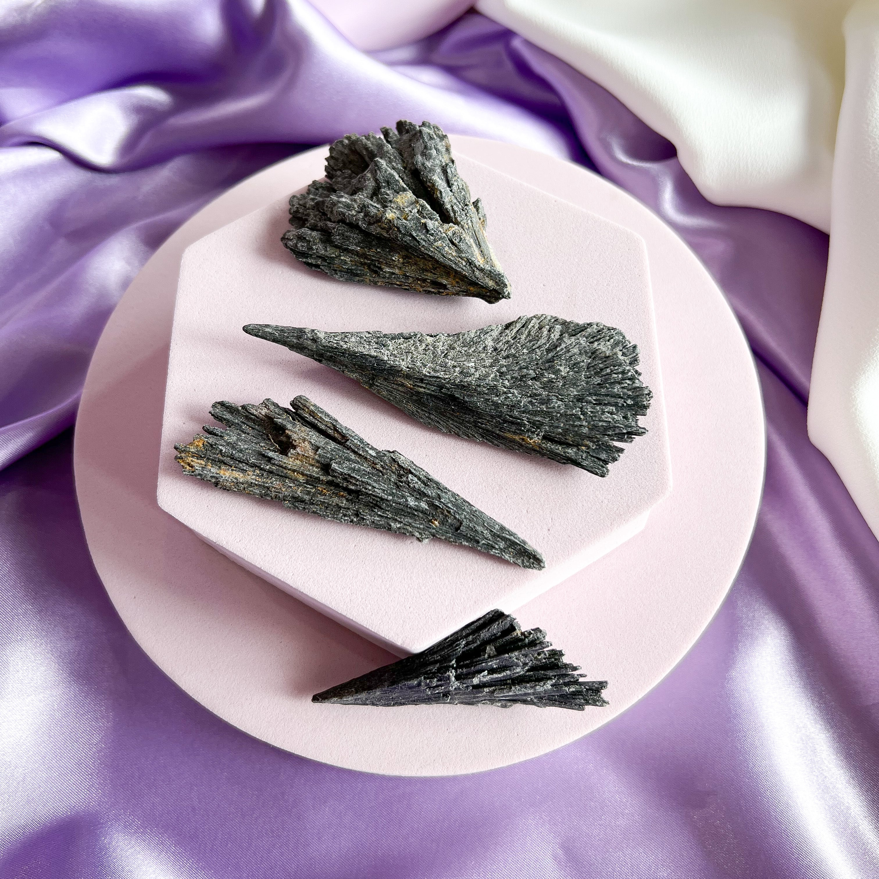 Black Kyanite Blade